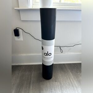 alo Camo Warrior Yoga Mat, NEW